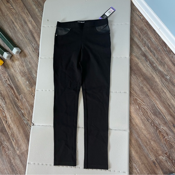 DKNY Jeans Ladies' Mid-Rise Ponte Pant Pull on Silhouette XS/ECH - Picture 3 of 13